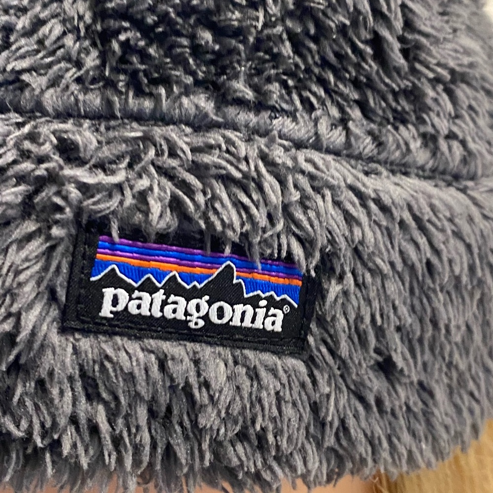Patagonia Kids Fuzzy Gray Hat - Picture 4 of 6